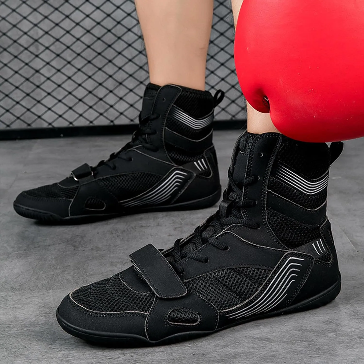 Boxing Shoes Men's Wrestling Shoes Breathable Indoor Fitness Combat Boxers Trainer Boxing Shoes, Anti Slip Wear-resistant Martial Arts Boots