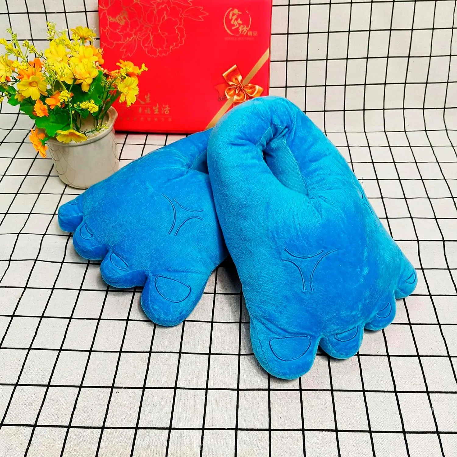 Men and Women Funny Big Feet Slippers Adult Humor Novelty Slippers Indoor Home Cute Warm Slippers Cozy Slippers