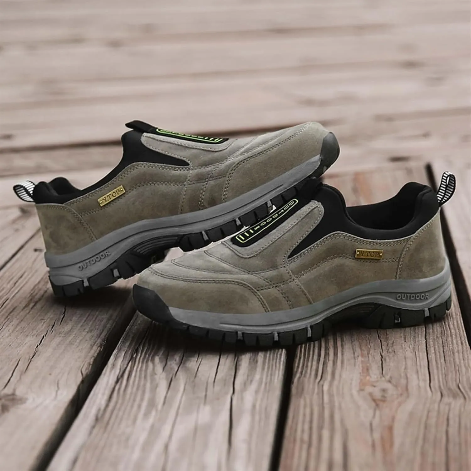 Men's Fashion Outdoor Loafers Non-Slip Wear-Resistant Waterproof Sports Shoes Round Toe Comfortable Breathable Casual Shoes