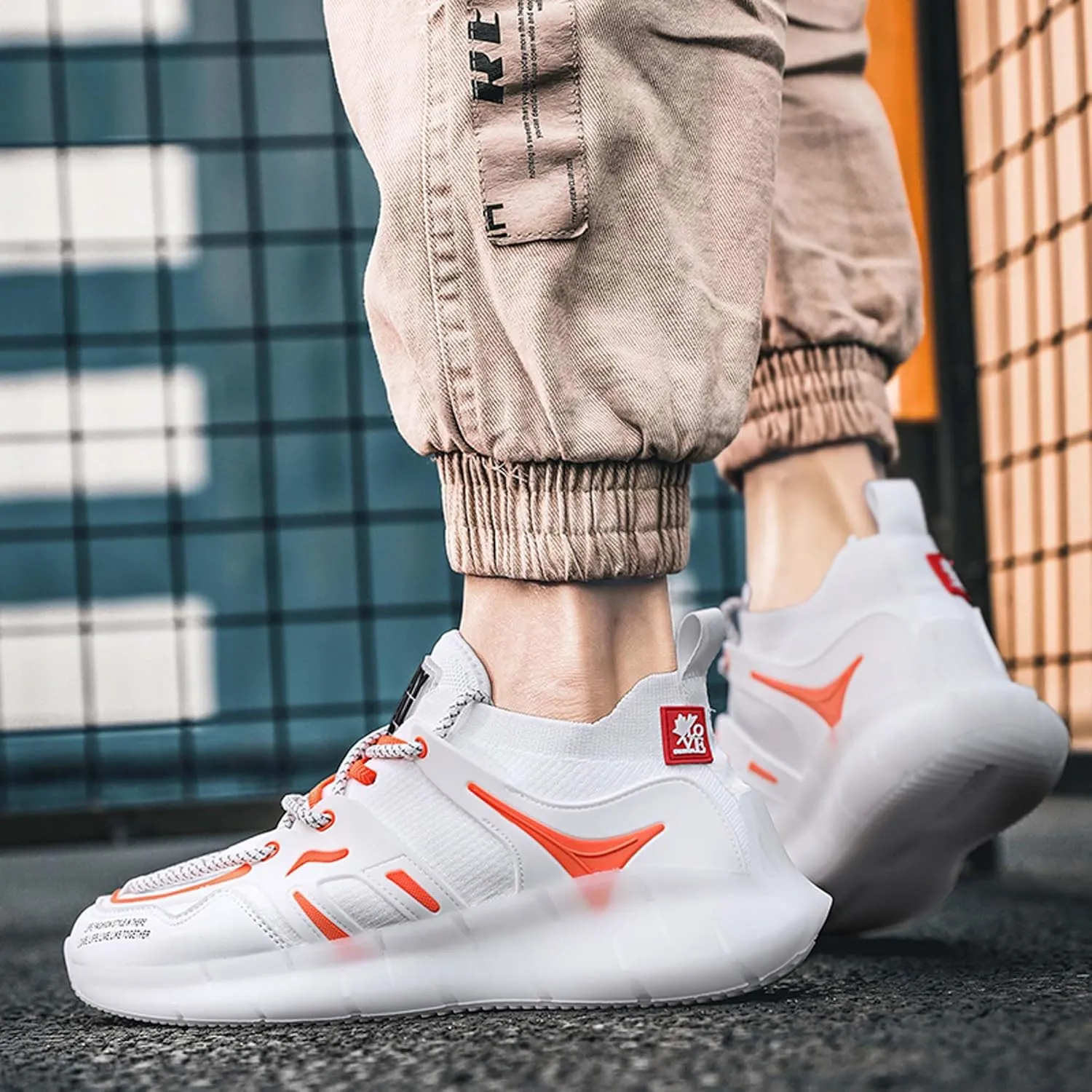 Men's Running Shoes Tennis Sneakers Breathable Lightweight Sports Walking Shoes Non-Slip Comfortable Gym Sports Jogging Shoes Outdoor Fashion Casual Shoes